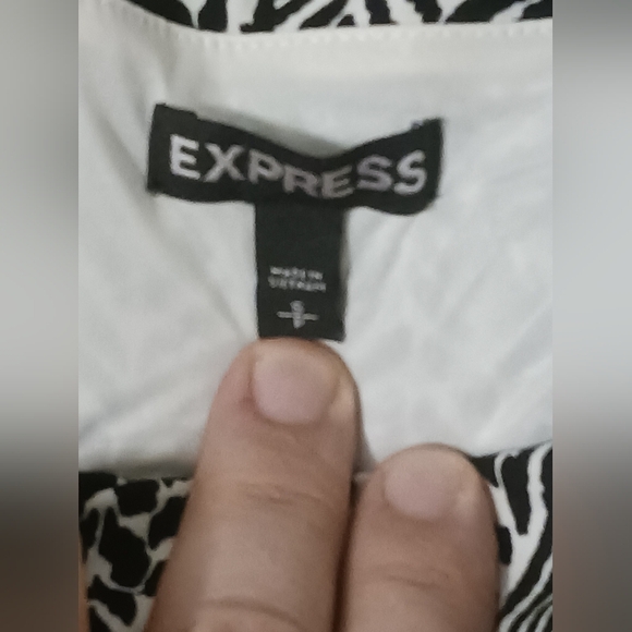 Express Top - Picture 2 of 7